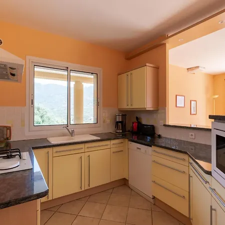 Villa In Sant'Andrea-D'Orcino With Sea Views, Cleaning Included فيلة تويسيا