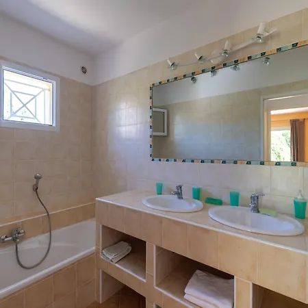 Villa In Sant'Andrea-D'Orcino With Sea Views, Cleaning Included فيلة